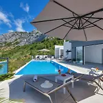 Villa Skyview Mit Infinitypool Und Panorama Meerblick