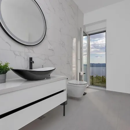 Skyview Mit Infinitypool Und Panorama Meerblick Brela