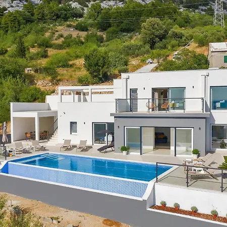 Skyview Mit Infinitypool Und Panorama Meerblick * Brela